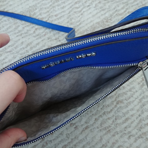 SOLD - Picture 3 of 7